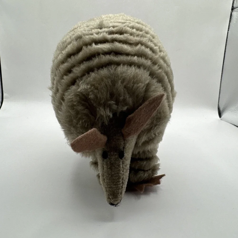 Vintage‎ Realistic Armadillo 14